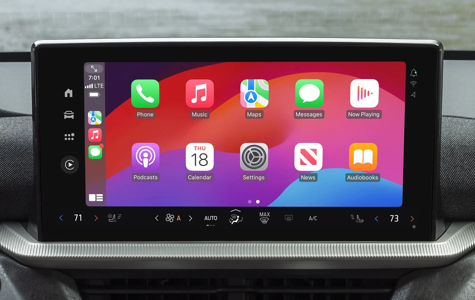 Pantalla Táctil LCD de 13.2" en el Panel Central