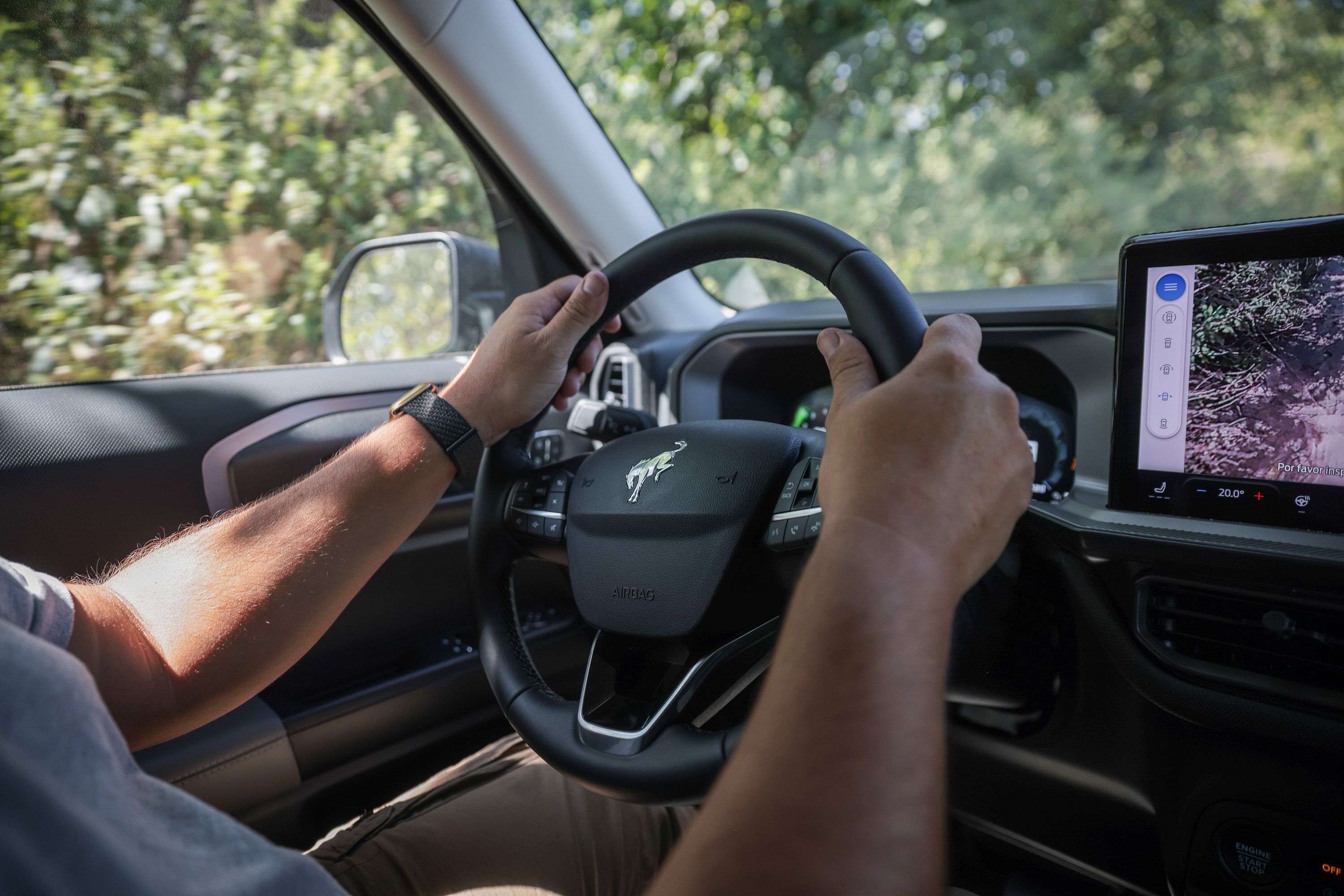 Sistema de alerta de punto ciego (BLIS®) con alerta de tráfico cruzado