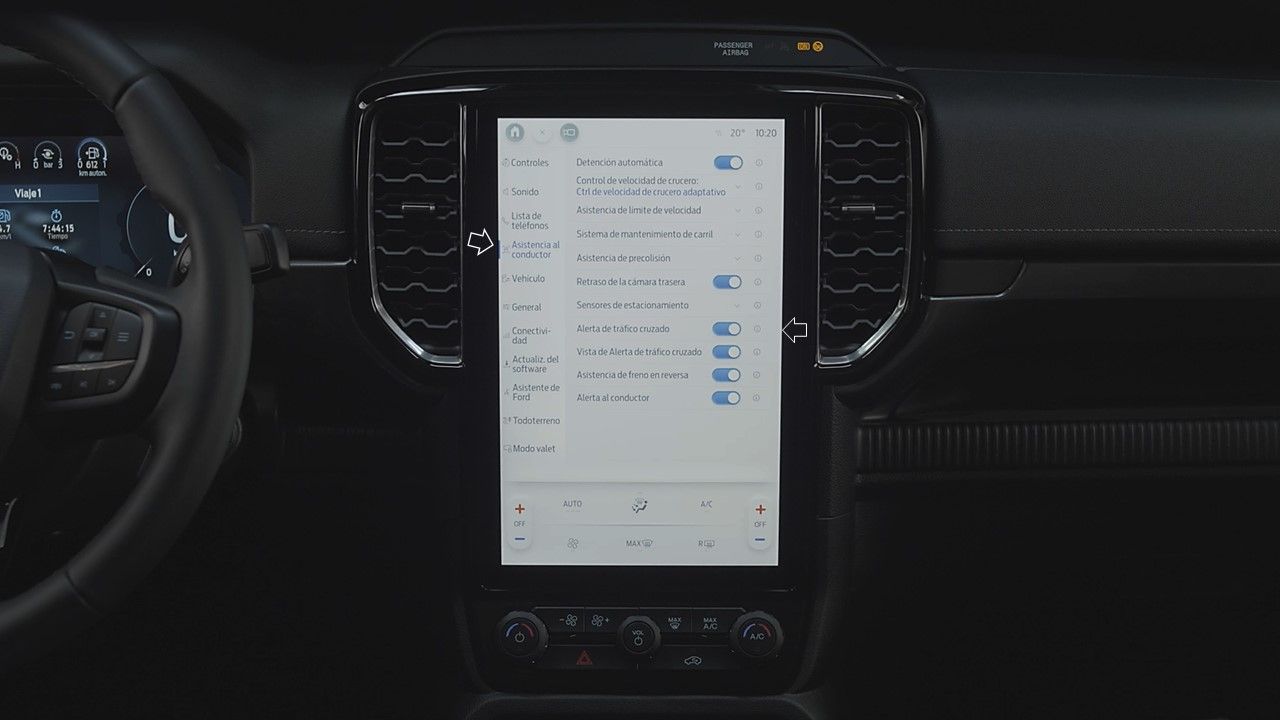 Sistema de monitoreo de punto ciego (BLIS) con alerta de tráfico cruzado