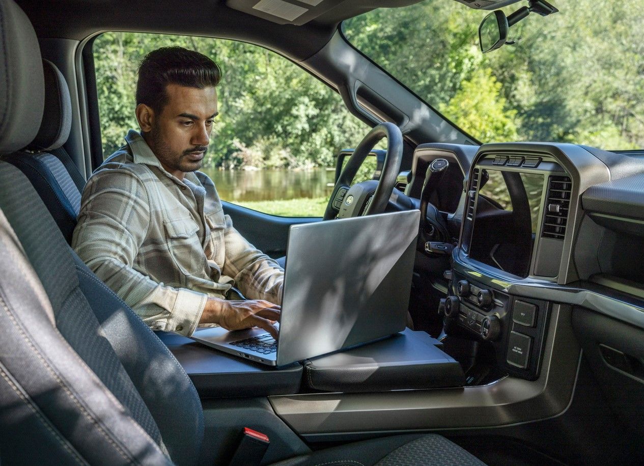 Mesa de Trabajo Retráctil