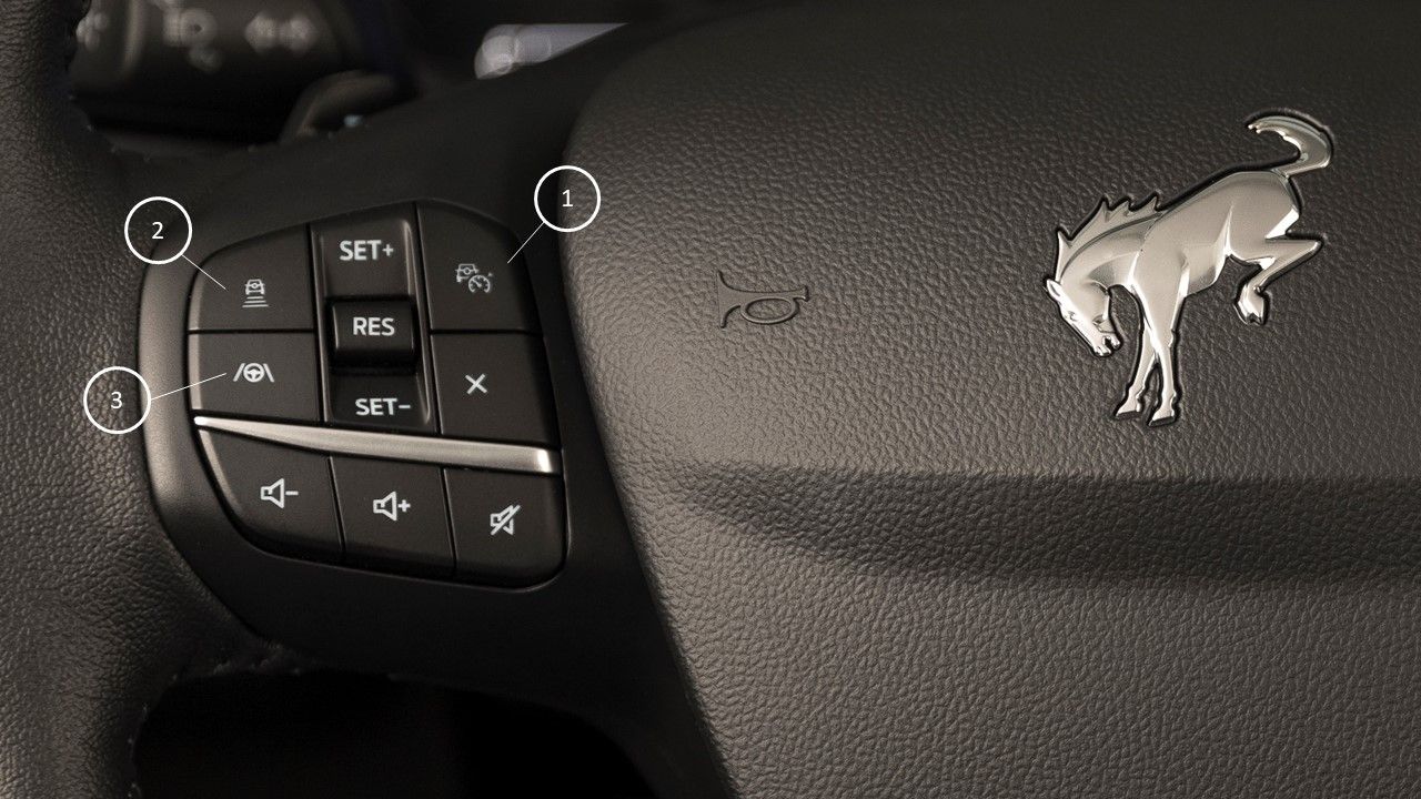 Control de Velocidad Adaptativo y Centrado de Carril